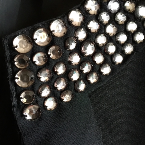 Formal Cropped Statement Black Jacket - Picture 4 of 4